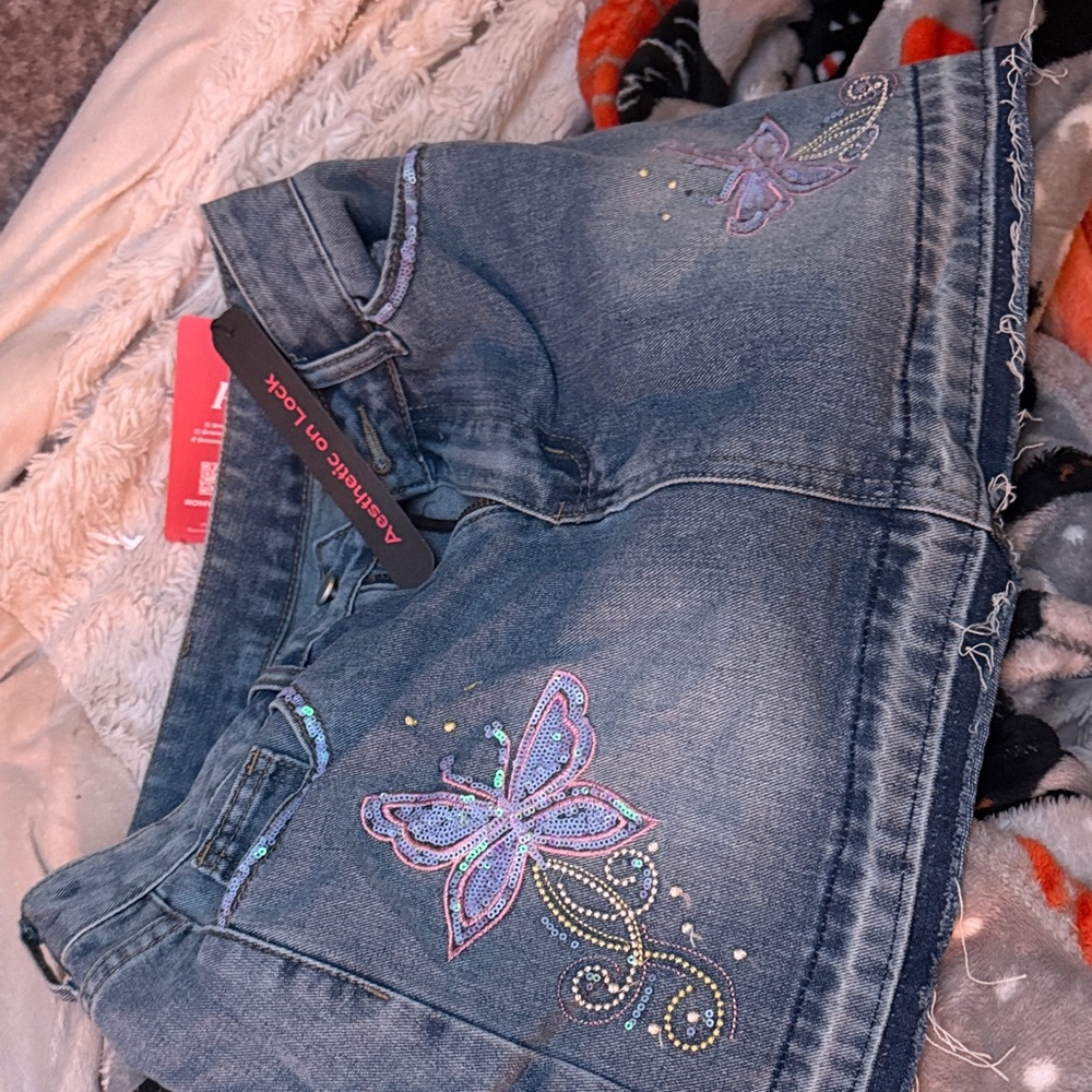 ROMWE Denim Skirt with Butterfly Embroidery